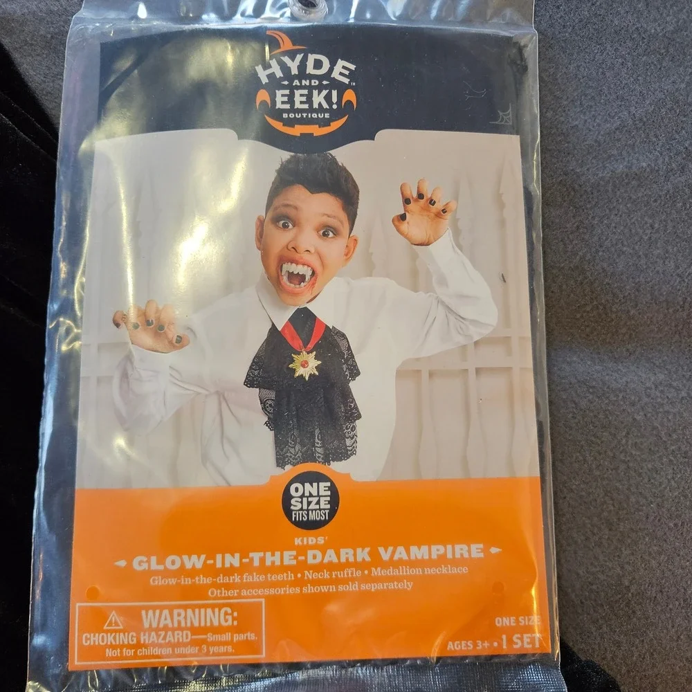 Kids Vampire Capelet Glow in the Dark Vampire Costume Hyde and Eek One Size‎